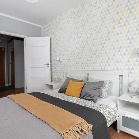 Apartment Superapart Dziatwy 16A - Near Galeria Polnocna *