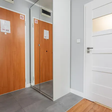 Apartment Superapart Dziatwy 16A - Near Galeria Polnocna Warsaw